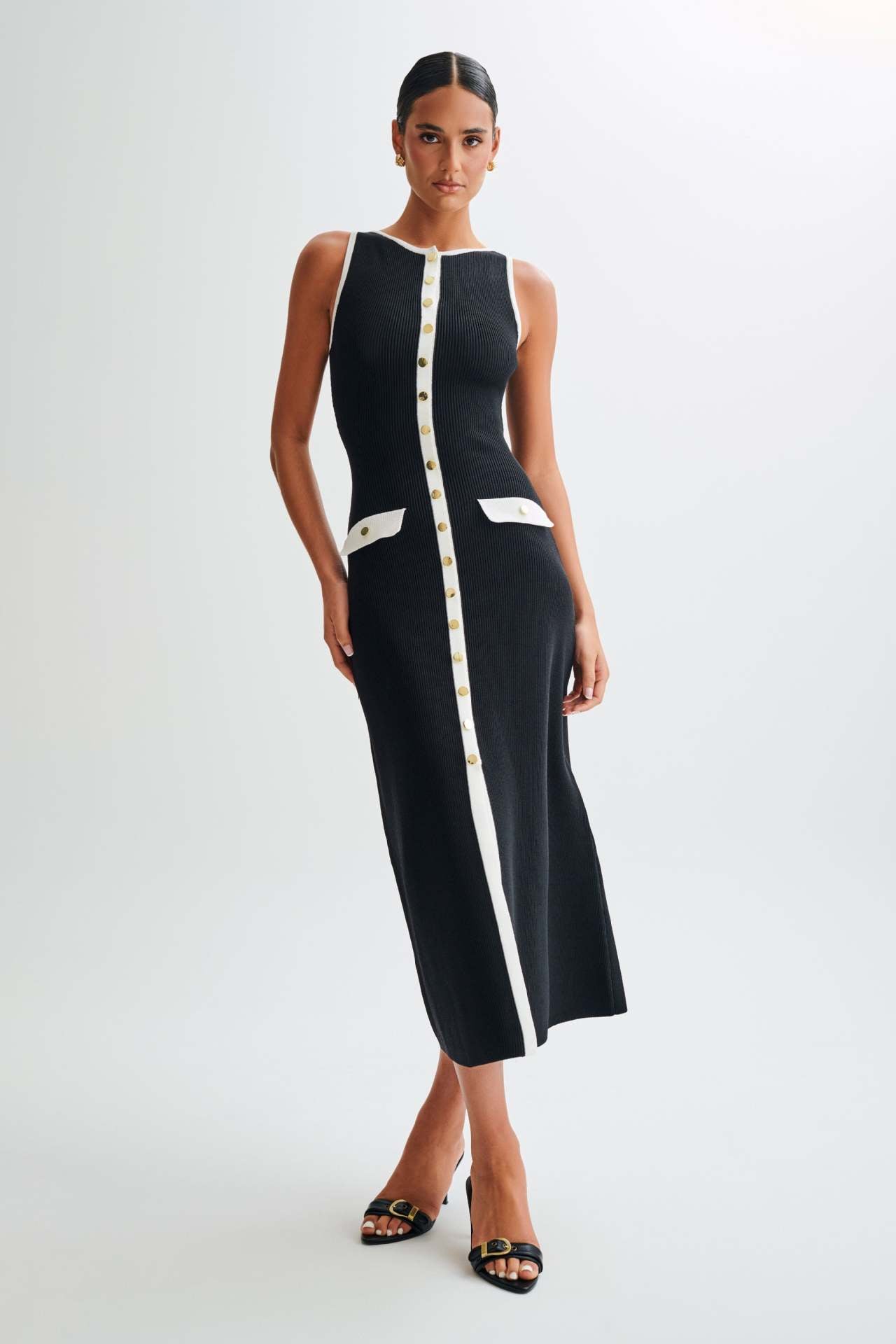 Elegant Sleeveless Button-Up Midi Dress – Chic & Timeless Style